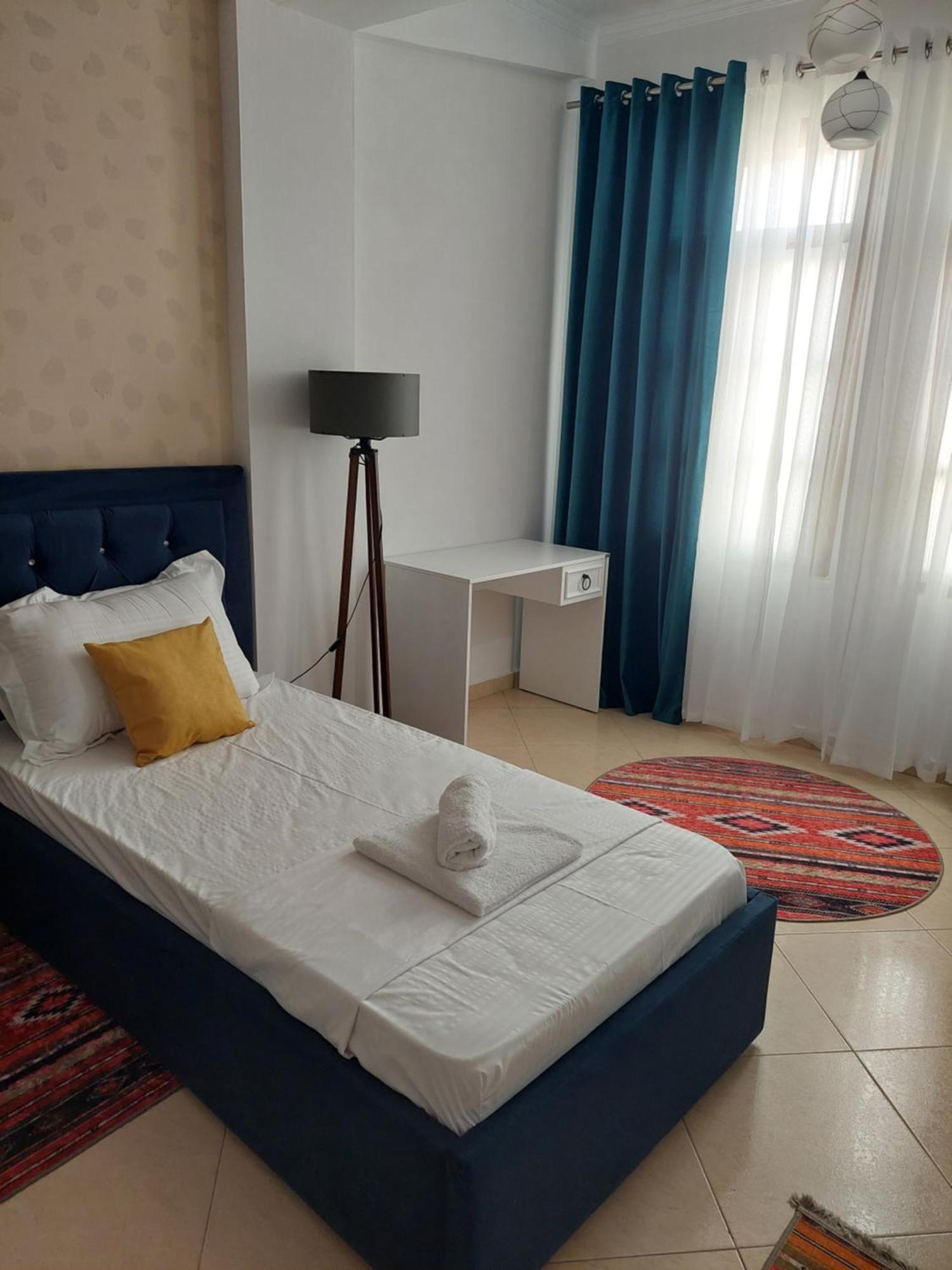 فلورا Godard Apartments المظهر الخارجي الصورة