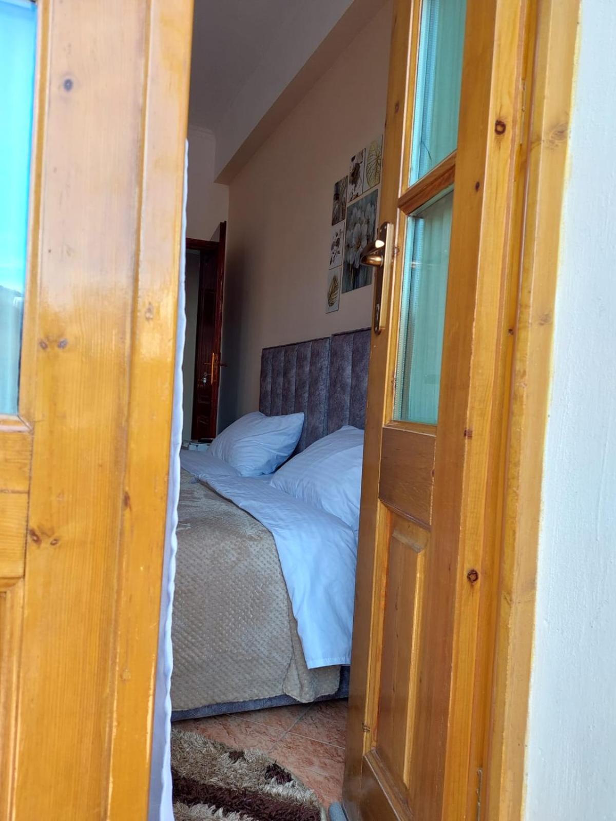 فلورا Godard Apartments المظهر الخارجي الصورة